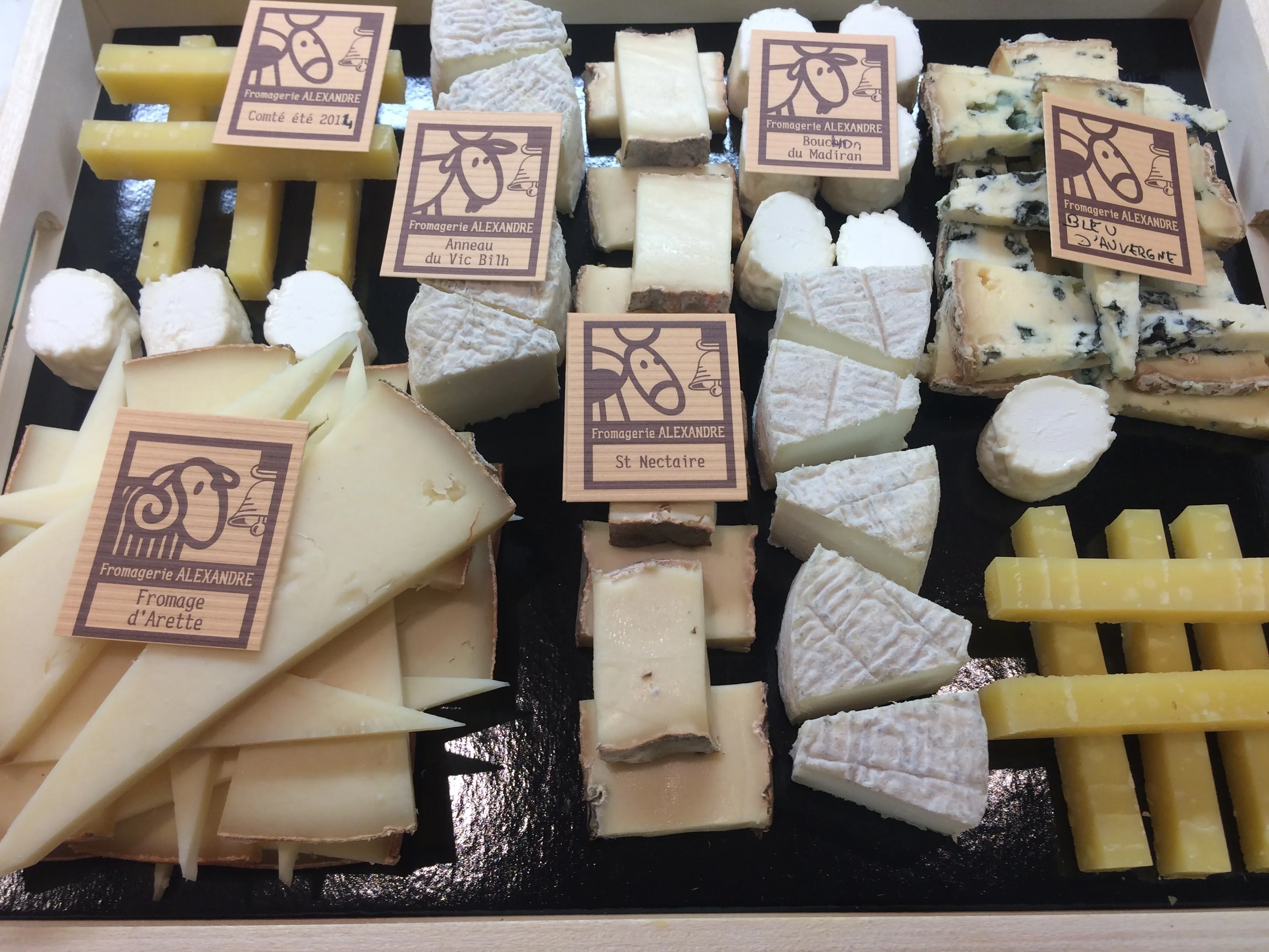 Plateau de fromage Apéritif 8 personnes – Image 3