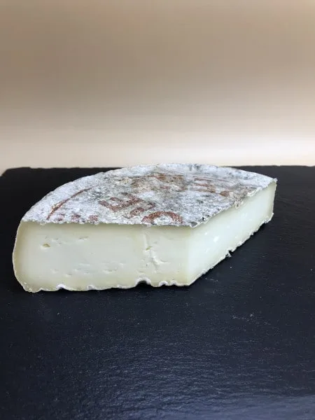 TOMME DE SAVOIE