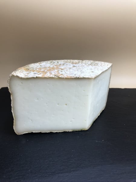Tomme De Baretous Fromage De Chevre Fromagerie Alexandre Halles De Pau Tomme De Baretous Fromage De Chevre Fromagerie Alexandre Halles De Pau
